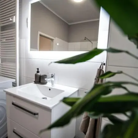 Apartman Modernes Kunst-apartment *